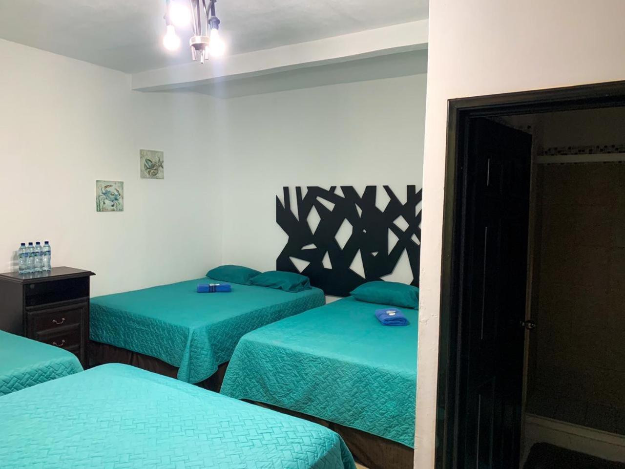 Restaurante Y Hotel “La Pesca” Puerto Barrios Exteriér fotografie