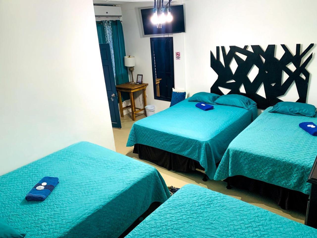 Restaurante Y Hotel “La Pesca” Puerto Barrios Exteriér fotografie